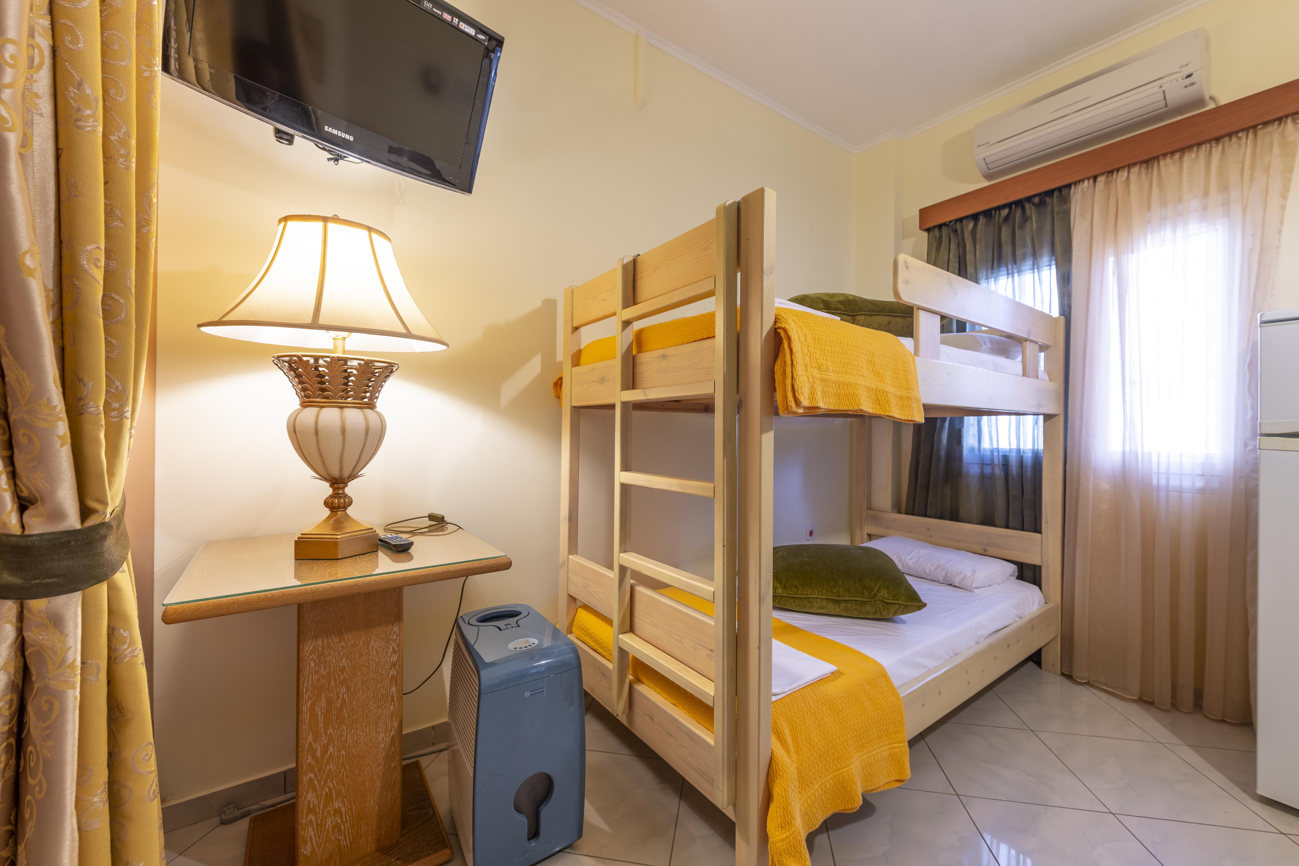 Irida Beach Resort Suites Kyparissia Exterior photo