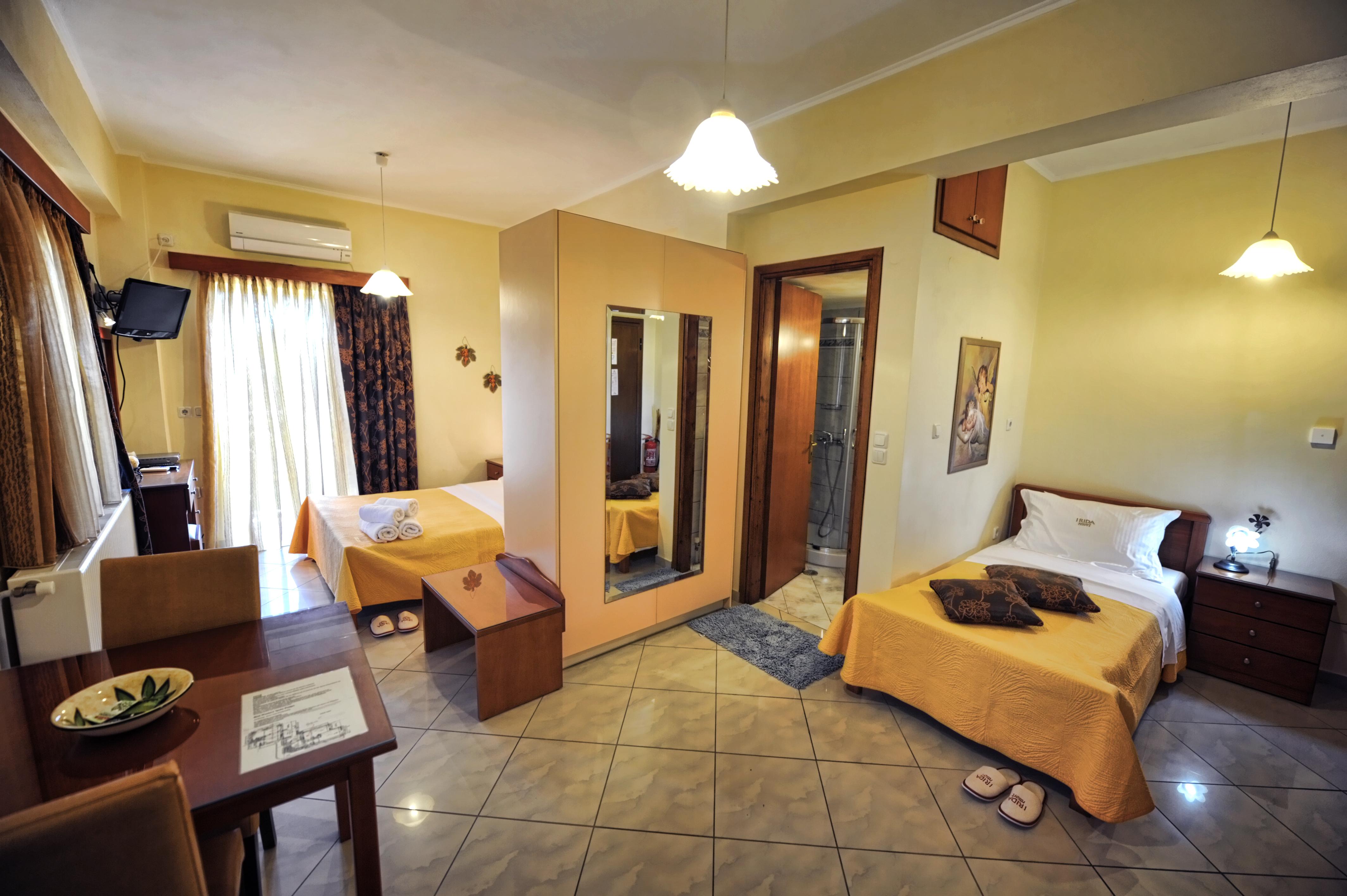 Irida Beach Resort Suites Kyparissia Exterior photo