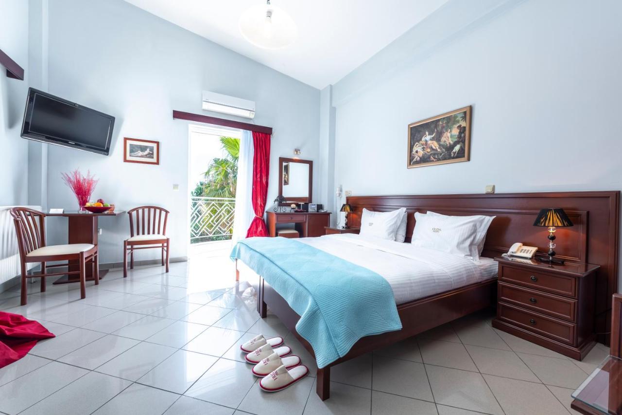 Irida Beach Resort Suites Kyparissia Exterior photo